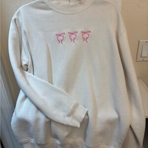 Cream Sweatshirt with Pink Bow Embroidery